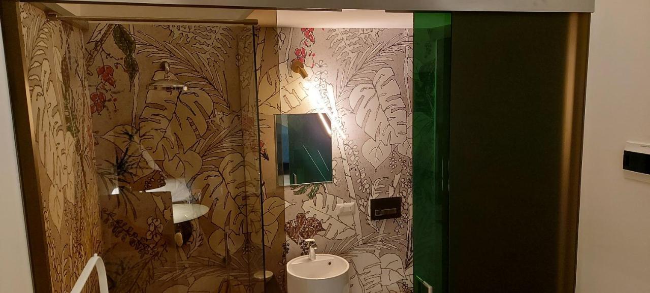 King Room,1161902052:JPEG